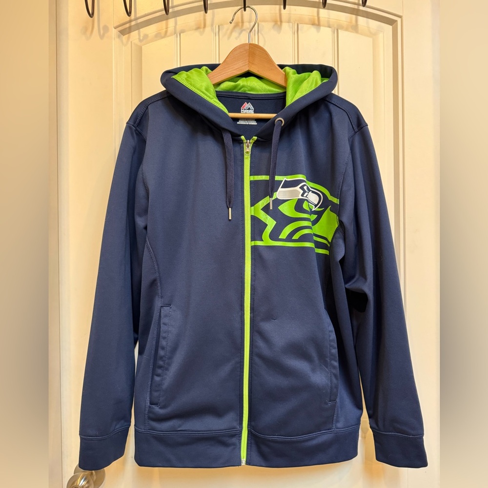 Majestic NFL Seattle Seahawks Zip Up Fleece Hoodie. Size M